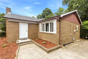 1512 Hooks St, Greensboro, NC 27401 - Photo 3