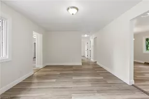 1512 Hooks St, Greensboro, NC 27401 - Photo 17