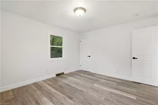 1512 Hooks St, Greensboro, NC 27401 - Photo 29