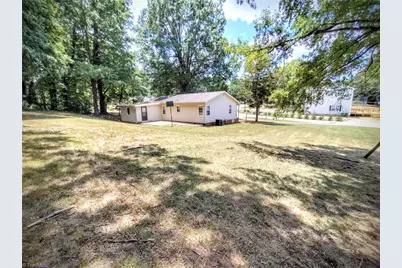 826 Graylyn Drive, High Point, NC 27263 - Photo 37