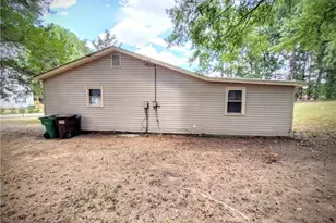 826 Graylyn Dr, High Point, NC 27263 - Photo 39
