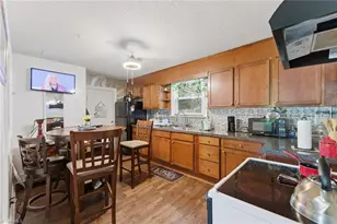 2360 Dellabrook Rd, Winston-Salem, NC 27105 - Photo 7
