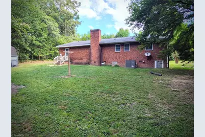 1003 Hillcrest Drive, Thomasville, NC 27360 - Photo 31