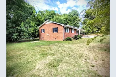 1003 Hillcrest Drive, Thomasville, NC 27360 - Photo 35