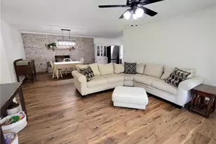 1003 Hillcrest Dr, Thomasville, NC 27360 - Photo 5