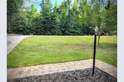 1003 Hillcrest Drive, Thomasville, NC 27360 - Photo 3
