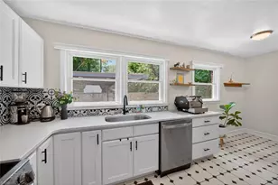 215 S Lindell Rd, Greensboro, NC 27403 - Photo 17
