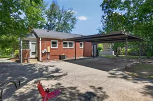 215 S Lindell Rd, Greensboro, NC 27403 - Photo 29
