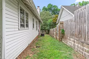 949 Hutton St, Winston-Salem, NC 27101 - Photo 35