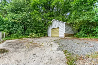 949 Hutton Street, Winston-Salem, NC 27101 - Photo 37