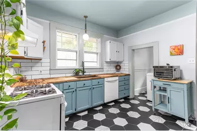 949 Hutton Street, Winston-Salem, NC 27101 - Photo 17