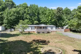 199 Sable Ln, Thomasville, NC 27360 - Photo 5