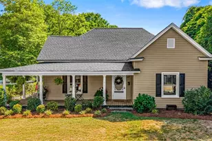 413 Mountain St, Kernersville, NC 27284 - Photo 1