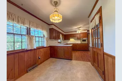 1303 Briarcliff Road, Burlington, NC 27215 - Photo 11