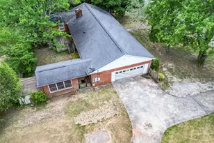 1303 Briarcliff Rd, Burlington, NC 27215 - Photo 29
