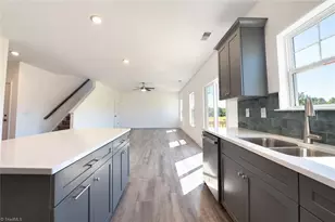6816 Steeplegate Dr, Burlington, NC 27215 - Photo 13