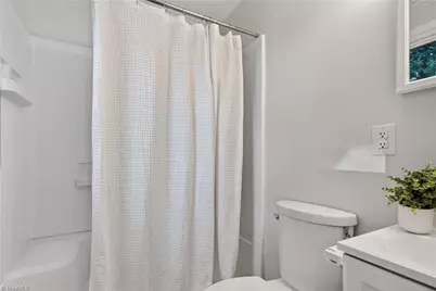 807 N Elam Avenue, Greensboro, NC 27408 - Photo 25