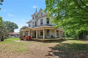 504 W Webb Ave, Burlington, NC 27217 - Photo 3