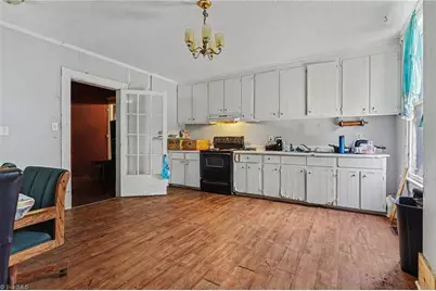 504 W Webb Avenue, Burlington, NC 27217 - Photo 7
