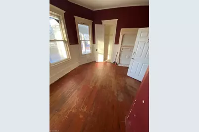 504 W Webb Avenue, Burlington, NC 27217 - Photo 5