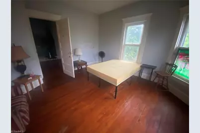 504 W Webb Avenue, Burlington, NC 27217 - Photo 1