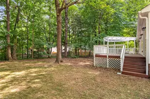 2021 Warwickshire Dr, Greensboro, NC 27455 - Photo 47