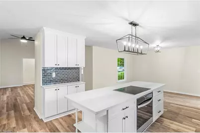 2021 Warwickshire Drive, Greensboro, NC 27455 - Photo 25