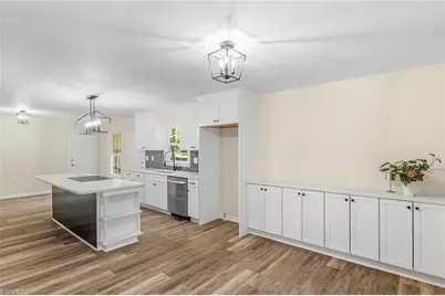 2021 Warwickshire Drive, Greensboro, NC 27455 - Photo 13