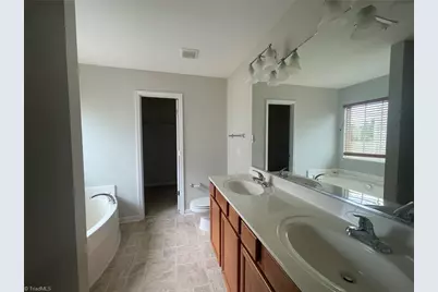 335 Summergate Drive, Winston-Salem, NC 27103 - Photo 27