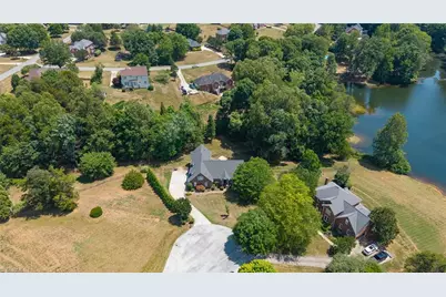 7600 Pond Court, Kernersville, NC 27284 - Photo 7