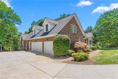 7600 Pond Court, Kernersville, NC 27284 - Photo 3