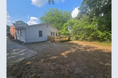 438 Dudley Street, Burlington, NC 27217 - Photo 25