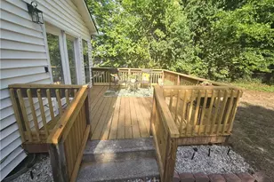 438 Dudley St, Burlington, NC 27217 - Photo 5
