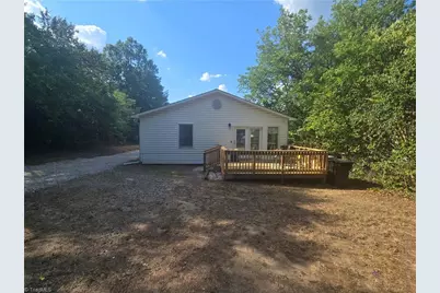 438 Dudley Street, Burlington, NC 27217 - Photo 35