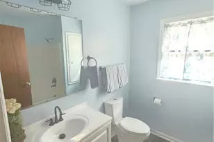 438 Dudley St, Burlington, NC 27217 - Photo 39