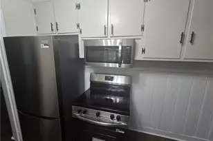 438 Dudley St, Burlington, NC 27217 - Photo 23