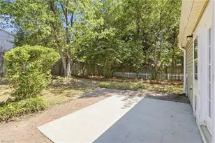 4401 Brecon Ln, Greensboro, NC 27407 - Photo 33