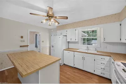 190 Farmbrooke Lane, Winston-Salem, NC 27127 - Photo 5