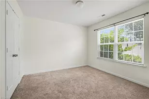 3879 Foliage Dr, Winston-Salem, NC 27101 - Photo 13