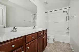 3879 Foliage Dr, Winston-Salem, NC 27101 - Photo 15