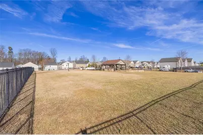 3879 Foliage Drive, Winston-Salem, NC 27101 - Photo 23