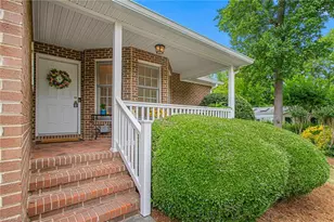 319 Westridge Dr, Burlington, NC 27215 - Photo 3