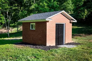 1006 F St, North Wilkesboro, NC 28659 - Photo 39