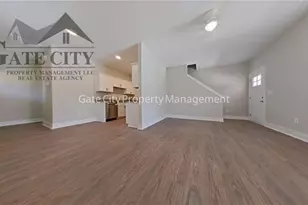 306 Oakwood St, High Point, NC 27262 - Photo 3