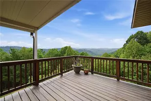 605 Valley View Dr, Purlear, NC 28665 - Photo 3