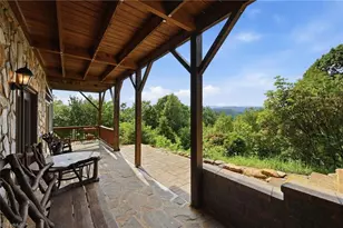 605 Valley View Dr, Purlear, NC 28665 - Photo 23