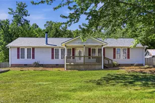 1551 Pecan Ln, Kernersville, NC 27284 - Photo 1