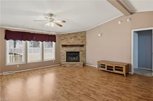 1551 Pecan Ln, Kernersville, NC 27284 - Photo 5