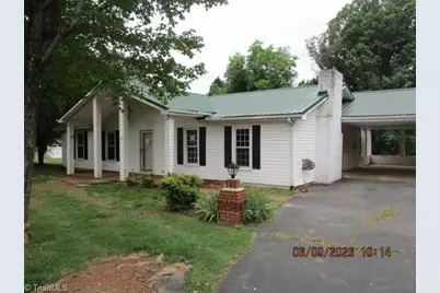 4666 Seward Road, Pfafftown, NC 27040 - Photo 1