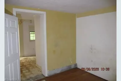 4666 Seward Road, Pfafftown, NC 27040 - Photo 17